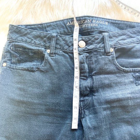 American Eagle Distressed Tomgirl Black Jeans 2 - Picture 6 of 11